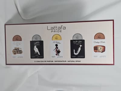 Abrir em tela cheia: Kit Lattafa Pride - Edição Colecionador (La Collection d'antiquités 1910, Shaheen Silver, La African Drummer, Ishq Al Shuyukh Silver e Vintage Radio) - adicional Kit Lattafa Pride - Edição Colecionador (La Collection d'antiquités 1910, Shaheen Silver, La African Drummer, Ishq Al Shuyukh Silver e Vintage Radio) - adicional